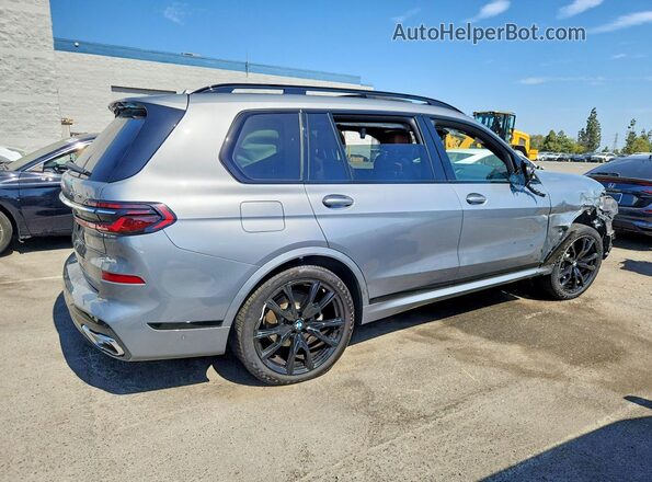 5UX23EM09P9P27066 2023 BMW X7 Gray Հետևի աջ