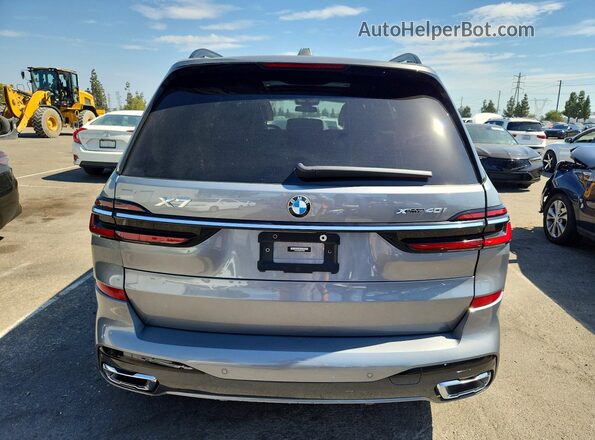 5UX23EM09P9P27066 2023 BMW X7 Gray Հետևի տեսք