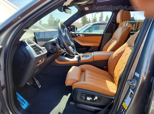 5UX23EM09P9P27066 2023 BMW X7 Gray Սալոնի դիմացի տեսք