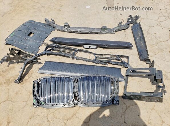 5UX23EU01S9W74128 2025 BMW X5 Blue Engine compartment view