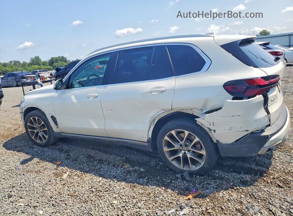 5UX23EU02R9V02653 2024 BMW X5 White Rear left