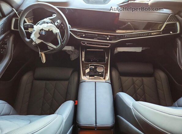 5UX23EU08R9T29222 2024 BMW X5 Gray Вид панелі приладів