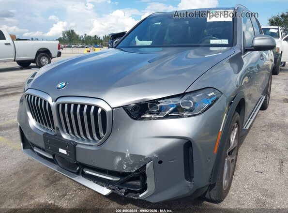 5UX23EU09T9107988 2026 BMW X5 Gray Դիմացի տեսք