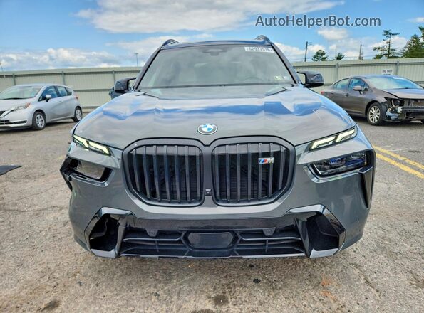 5UX33EM01R9T61501 2024 BMW X7 Gray Դիմացի տեսք
