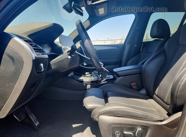 5UX43DP05R9W52674 2024 BMW X3 Black Widok wnętrza z przodu