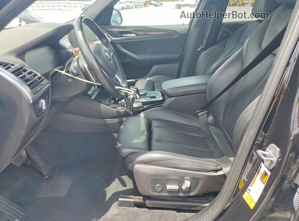 5UX43DP06P9R48624 2023 BMW X3 Черный Вид салона спереди