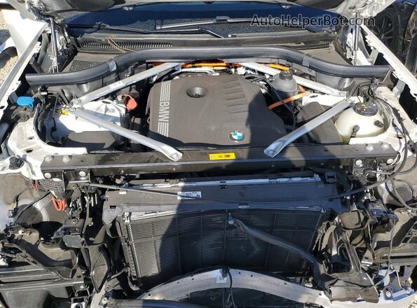 5UX43EU00R9T75538 2024 BMW X5 White Вид підкапотного простору