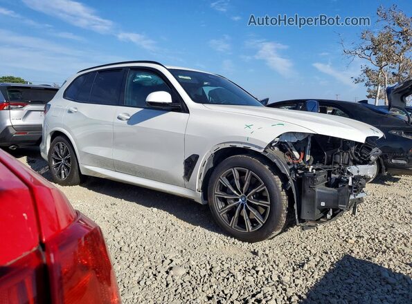 5UX43EU00R9T75538 2024 BMW X5 White Передня права чверть