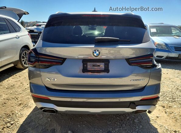 5UX53DP02R9W66424 2024 BMW X3 Gray უკანა ხედი