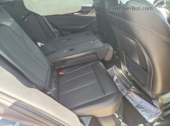 5UX53DP02R9W66424 2024 BMW X3 Gray უკანა სალონის ხედი