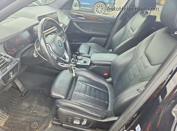 5UX53DP06N9J01815 2022 BMW X3 Black Front interior view