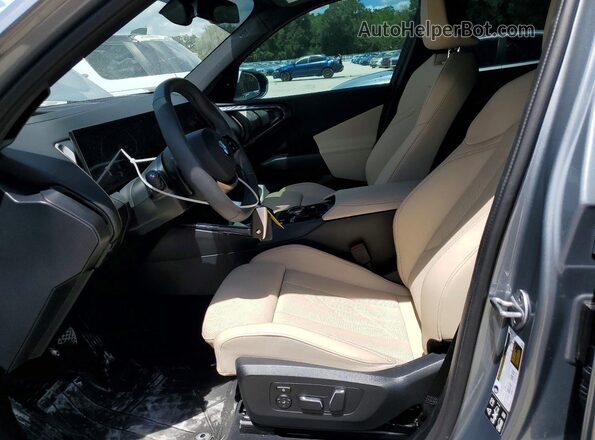 5UX53GP06S9104260 2025 BMW X3 Gray Widok wnętrza z przodu