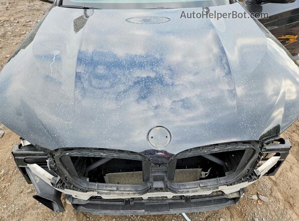 5UX83DP04N9K67327 2022 BMW X3 Black Widok komory silnika