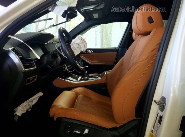 5UXCR6C02P9R68865 2023 BMW X5 Белый Вид салона спереди