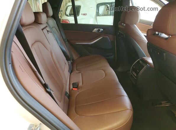 5UXCR6C04N9K72702 2022 BMW X5 White Սալոնի հետևի տեսք