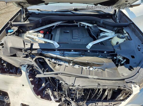5UXCR6C09L9C14519 2020 BMW X5 White Engine compartment view