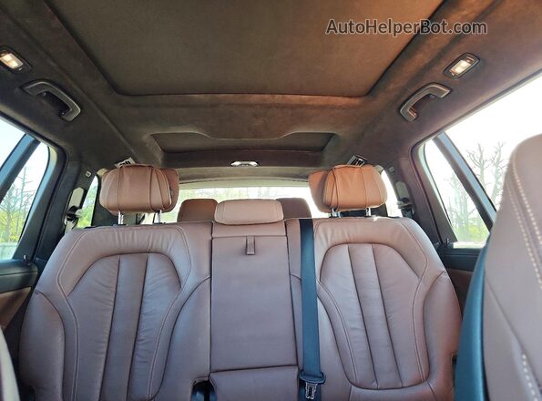 5UXCW2C02L9D35619 2020 BMW X7 Blue Widok tylnych siedzeń