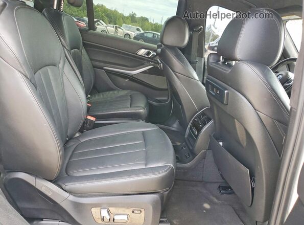 5UXCW2C07M9G71722 2021 BMW X7 Black Rear interior view