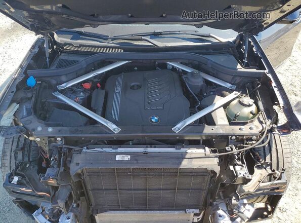 5UXCW2C59KLB43790 2019 BMW X7 Gray Engine compartment view
