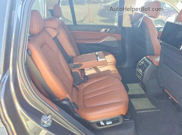 5UXCW2C59KLB43790 2019 BMW X7 Gray Rear interior view