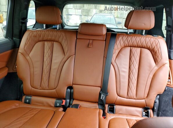 5UXCX4C59KLS37982 2019 BMW X7 Black Widok tylnych siedzeń