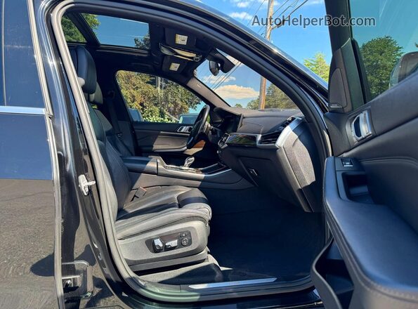 5UXJU2C51KLN65059 2019 BMW X5 Черный Вид спереди