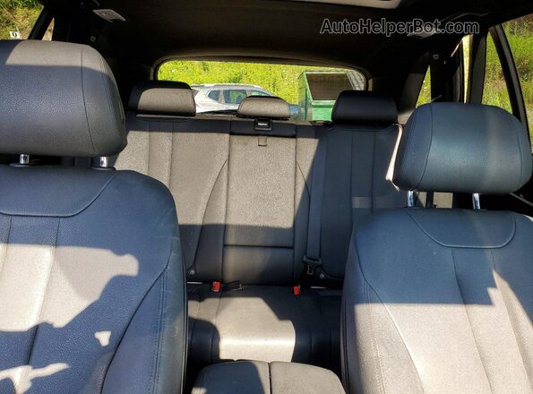 5UXKR0C32H0V74324 2017 BMW X5 White უკანა სავარძლების ხედი