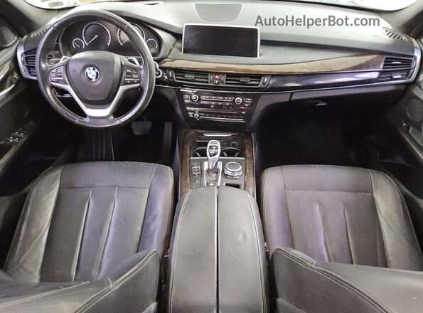 5UXKR0C56J0X90703 2018 BMW X5 White 