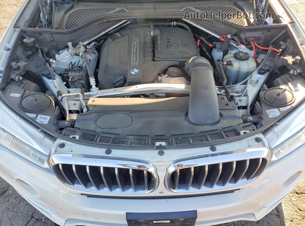 5UXKR2C5XJ0Z19778 2018 BMW X5 White Շարժիչի բաժամունքի տեսք