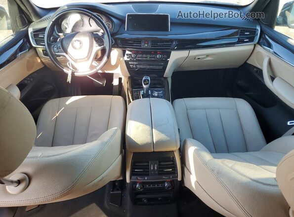 5UXKR2C5XJ0Z19778 2018 BMW X5 White Առջևի վահանակի տեսք