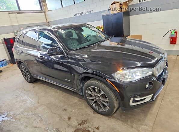 5UXKT0C53J0V99872 2018 BMW X5 Черный Передняя правая четверть