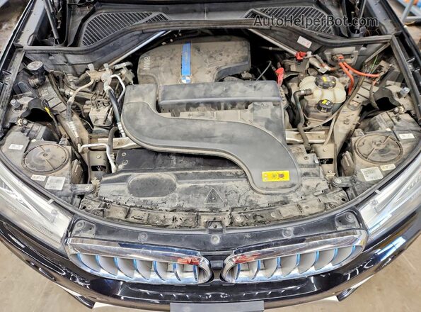 5UXKT0C53J0V99872 2018 BMW X5 Черный Вид задней части салона