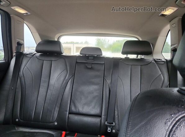 5UXKT0C55G0F75150 2016 BMW X5 Silver Вид задніх сидінь