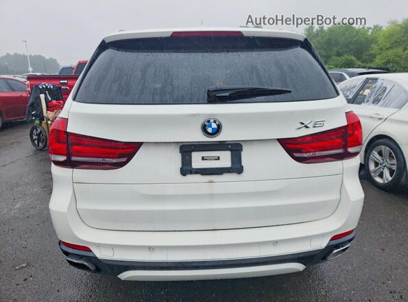 5UXKT0C56J0W00500 2018 BMW X5 White Rear view