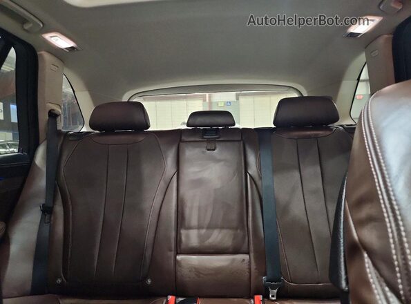 5UXKT0C58G0F74560 2016 BMW X5 White უკანა სავარძლების ხედი