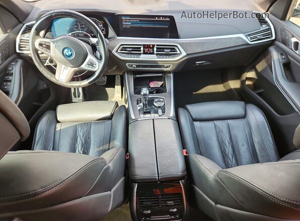 5UXTA6C04N9K67944 2022 BMW X5 White Առջևի վահանակի տեսք