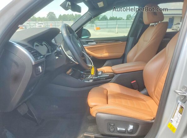 5UXTR7C52KLR53442 2019 BMW X3 Silver Front interior view