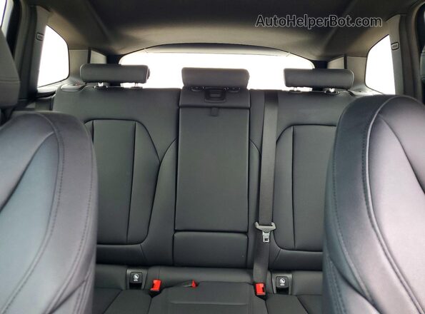 5UXTR7C55KLE96256 2019 BMW X3 Gray Rear seats view