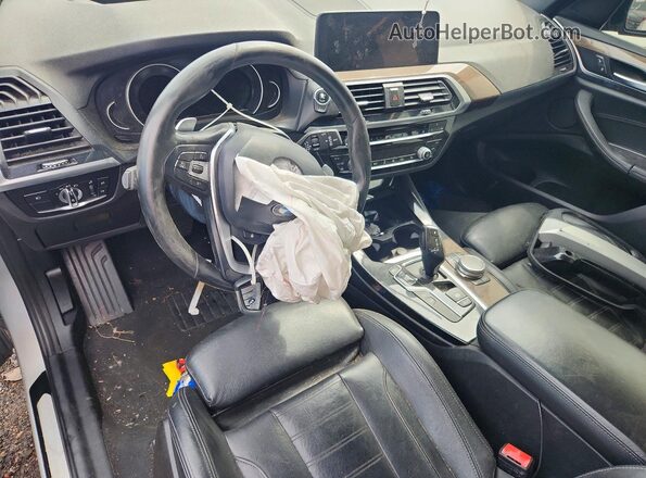 5UXTR9C50JLD72423 2018 BMW X3 Silver Առջևի վահանակի տեսք