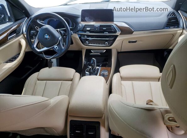 5UXTR9C52JLD62279 2018 BMW X3 White Vista del salpicadero