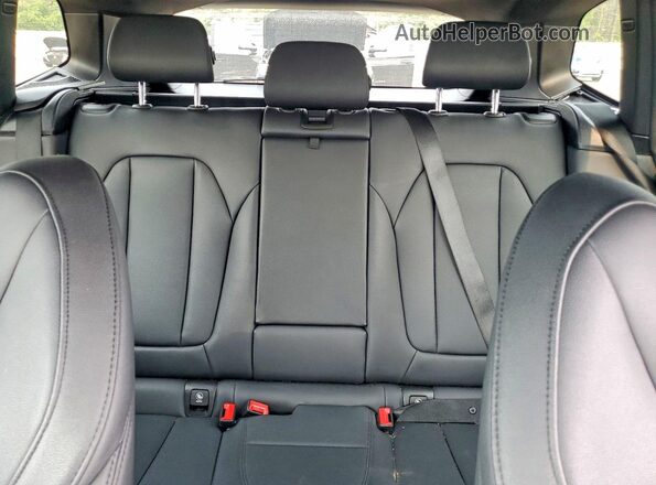 5UXTR9C54JLD73588 2018 BMW X3 Blue უკანა სავარძლების ხედი