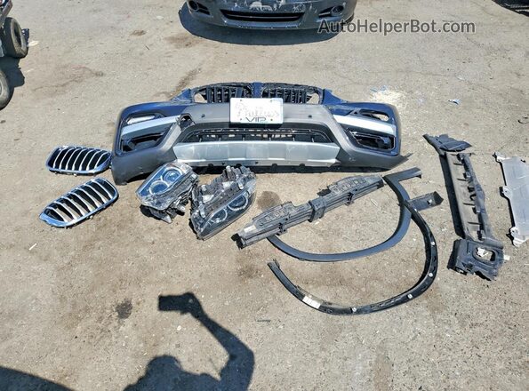 5UXTR9C57KLE13776 2019 BMW X3 Black Widok naklejki z numerem VIN