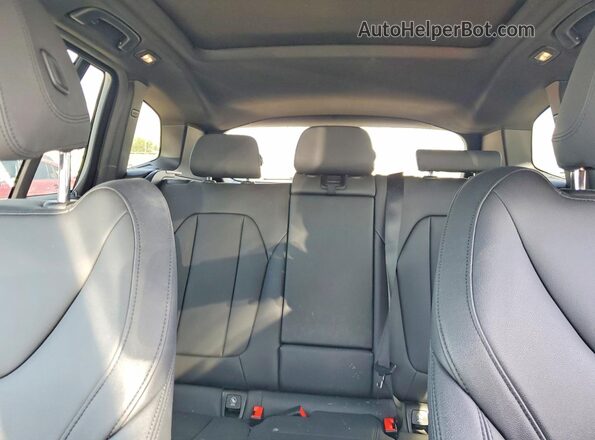 5UXTR9C57KLE13776 2019 BMW X3 Black Widok tylnych siedzeń