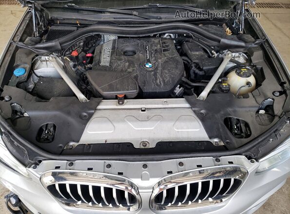 5UXTR9C57KLR08850 2019 BMW X3 Silver ძრავის განყოფილების ხედი