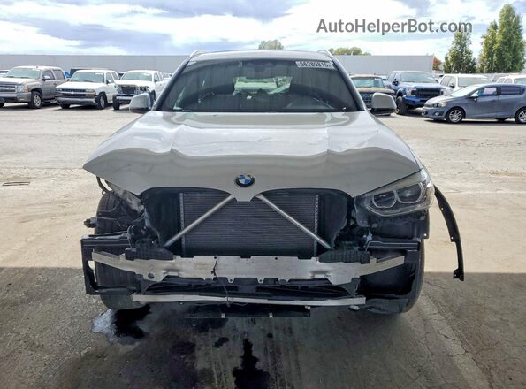 5UXTR9C58KLE19960 2019 BMW X3 White Widok z przodu