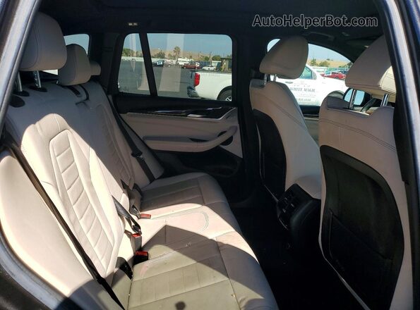 5UXTR9C58KLR03947 2019 BMW X3 Charcoal Widok wnętrza z tyłu