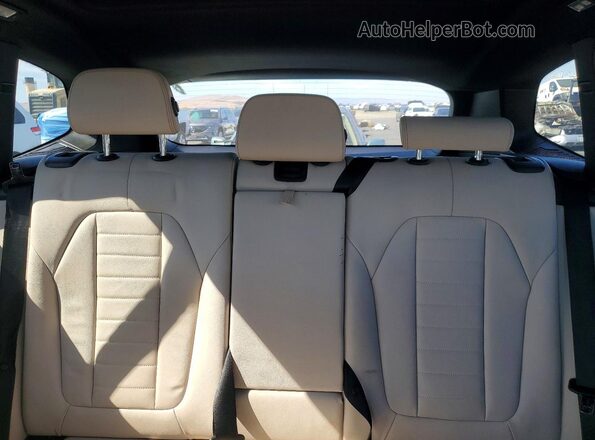5UXTR9C58KLR03947 2019 BMW X3 Charcoal Widok tylnych siedzeń