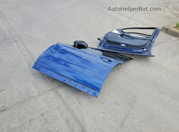 5UXTS3C57J0Y95566 2018 BMW X3 Blue Widok naklejki z numerem VIN