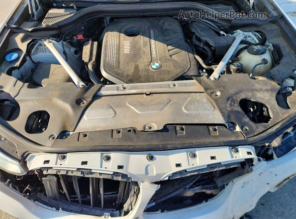5UXTS3C57J0Y97415 2018 BMW X3 White Սալոնի հետևի տեսք