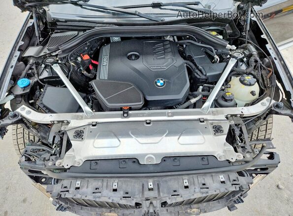 5UXTY3C00M9E77842 2021 BMW X3 Black Widok komory silnika